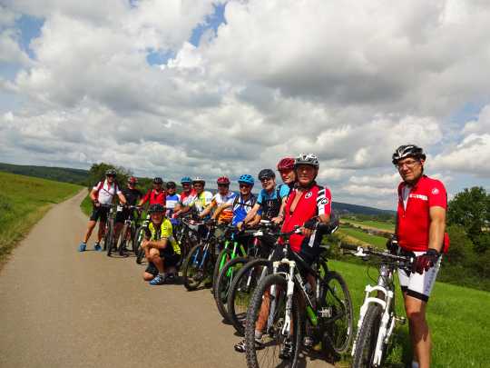 Teilnehmer der Mountainbike-Tout