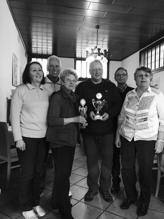 Preisträger bei der Kegelwanderung